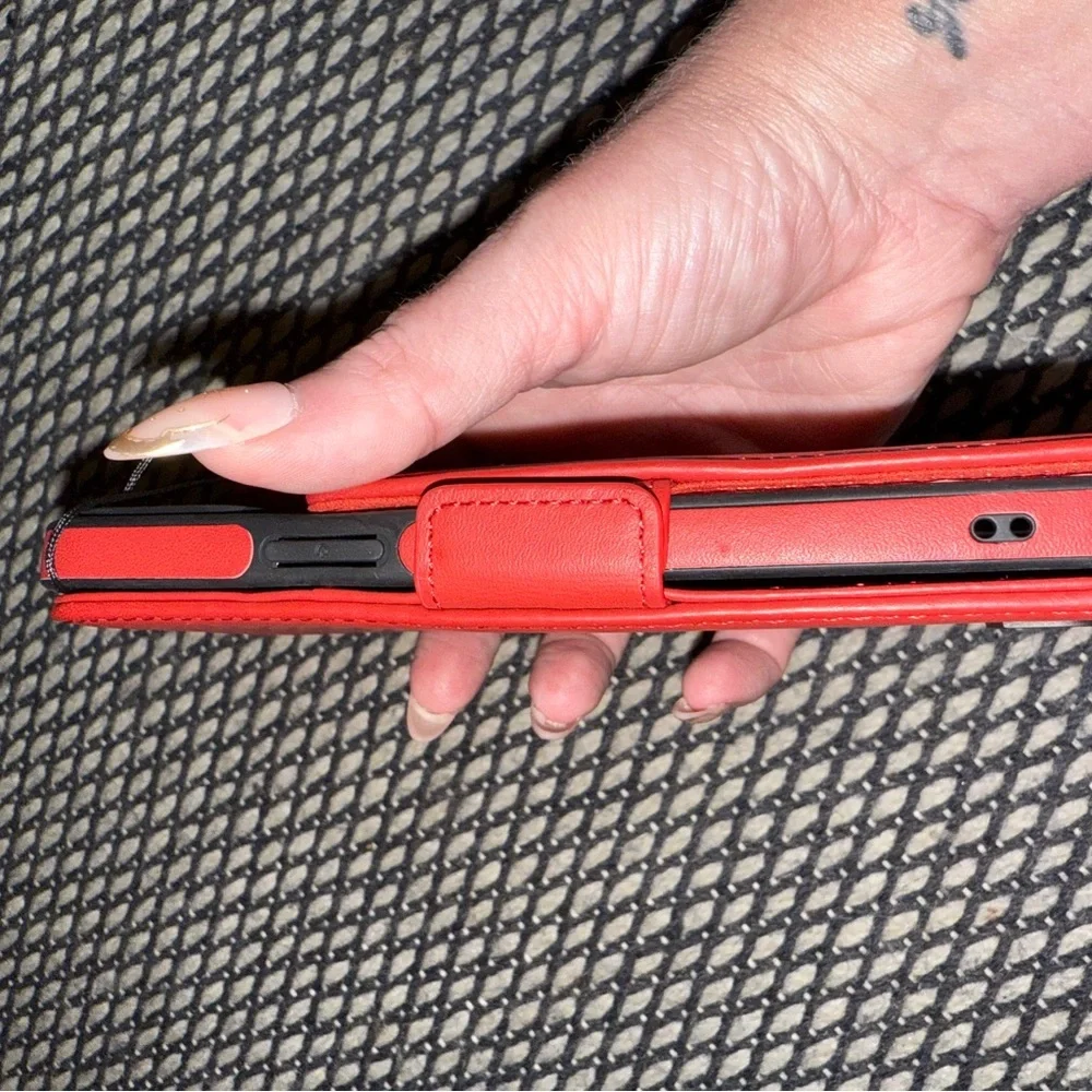 WENSELLE Luxury Red Leather Wallet Phone Case with MagSafe & Card Slots
